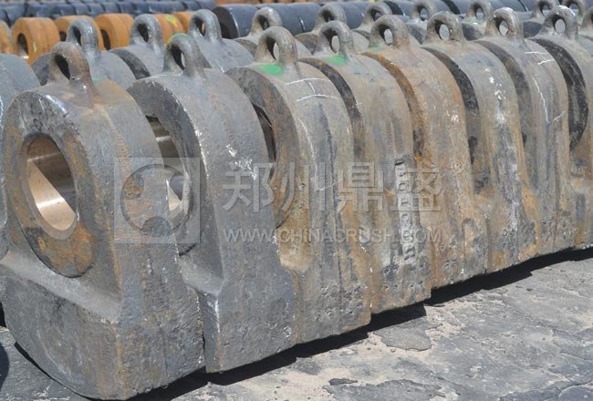 大金牙破碎機(jī)錘頭